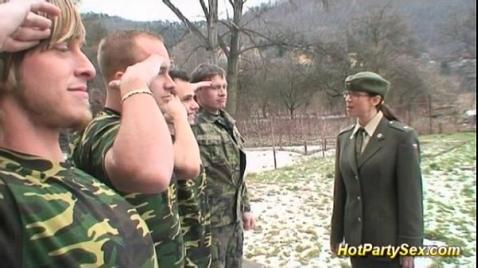 Реальный секс в русской армии